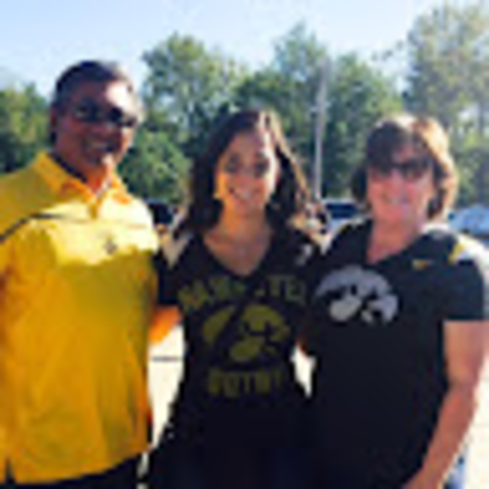 Meet your Posher, Claire